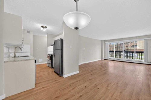 602-8948 Elbow Drive Sw, Calgary, AB - Indoor