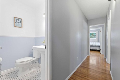 5008 Valiant Drive Nw, Calgary, AB 