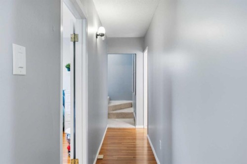 5008 Valiant Drive Nw, Calgary, AB 