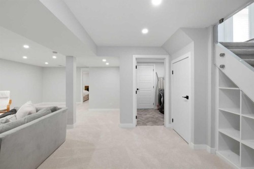 5008 Valiant Drive Nw, Calgary, AB 