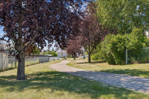 51 San Diego Place Ne, Calgary, AB - Outdoor