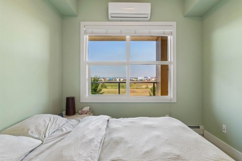 316-19661 40 Street Se, Calgary, AB - Indoor Photo Showing Bedroom