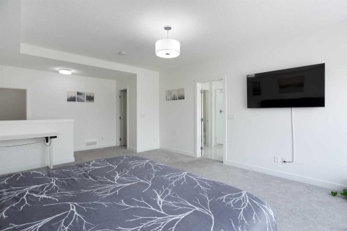 91 Copperhead Grove Se, Calgary, AB - Indoor Photo Showing Other Room