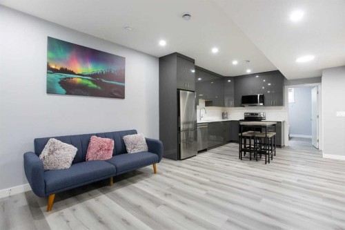 91 Copperhead Grove Se, Calgary, AB - Indoor