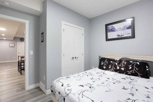 91 Copperhead Grove Se, Calgary, AB - Indoor Photo Showing Bedroom