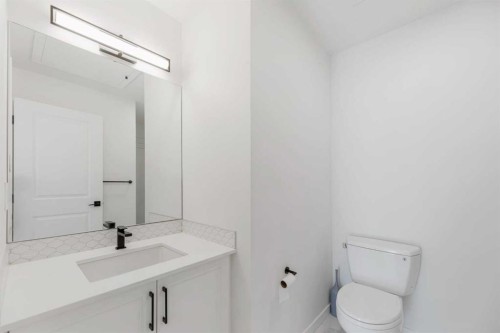 3104-3727 Sage Hill Drive Nw, Calgary, AB - Indoor Photo Showing Bathroom