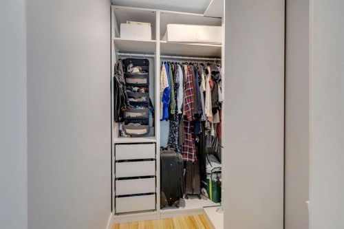 44 Strathclair Rise Sw, Calgary, AB - Indoor With Storage
