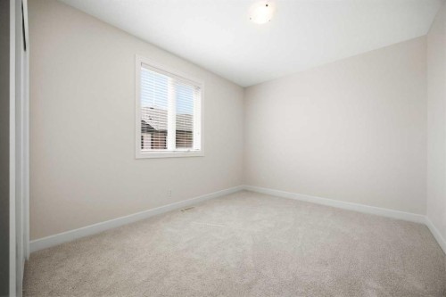 596 Windbrook Heights, Airdrie, AB - Indoor Photo Showing Other Room