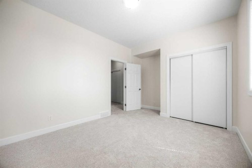 596 Windbrook Heights, Airdrie, AB - Indoor Photo Showing Other Room
