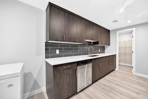 129 Calhoun Common Ne, Calgary, AB - Indoor Photo Showing Kitchen