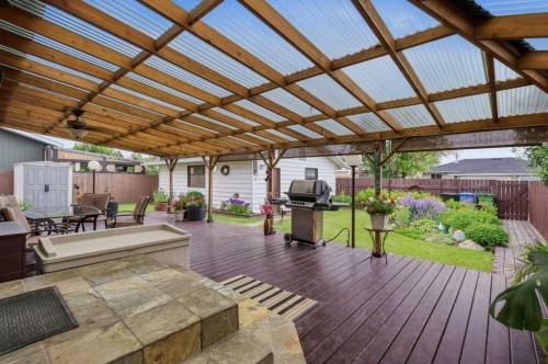 9511 Academy Drive Se, Calgary, AB - Outdoor With Deck Patio Veranda With Exterior