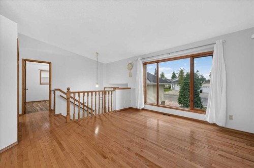 273 Sandarac Drive Nw, Calgary, AB - Indoor Photo Showing Other Room