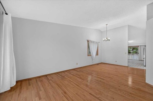 273 Sandarac Drive Nw, Calgary, AB - Indoor Photo Showing Other Room
