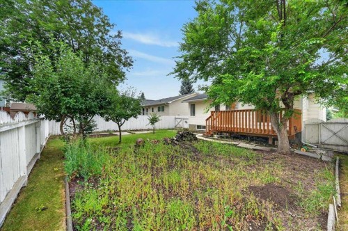 273 Sandarac Drive Nw, Calgary, AB - Outdoor