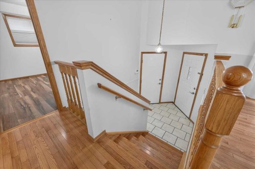 273 Sandarac Drive Nw, Calgary, AB - Indoor Photo Showing Other Room