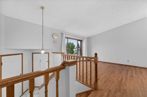 273 Sandarac Drive Nw, Calgary, AB - Indoor Photo Showing Other Room