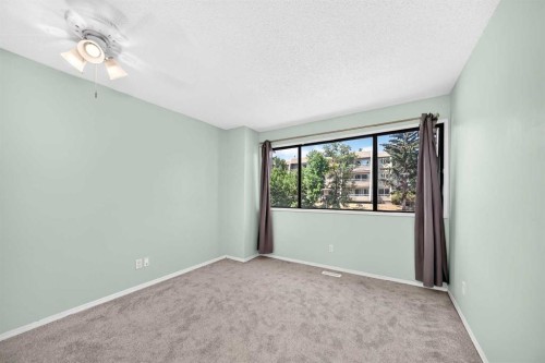1-208 Grier Terrace Ne, Calgary, AB - Indoor Photo Showing Other Room