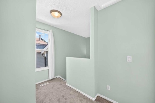1-208 Grier Terrace Ne, Calgary, AB - Indoor Photo Showing Other Room