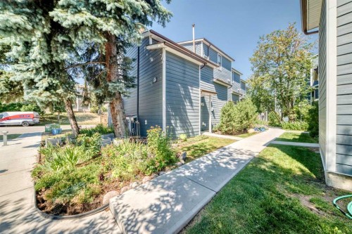 1-208 Grier Terrace Ne, Calgary, AB - Outdoor