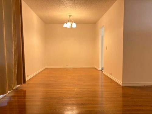715 64 Avenue Nw, Calgary, AB - Indoor Photo Showing Other Room
