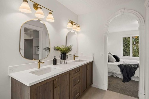 156 Strathridge Place Sw, Calgary, AB - Indoor Photo Showing Bathroom