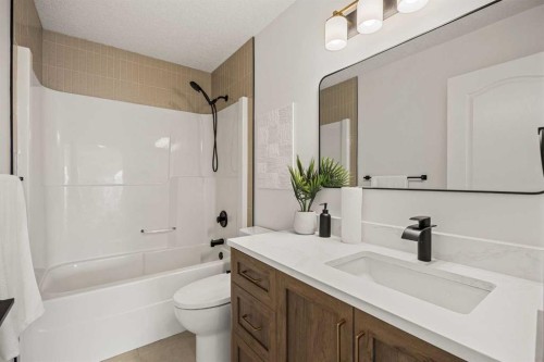 156 Strathridge Place Sw, Calgary, AB - Indoor Photo Showing Bathroom