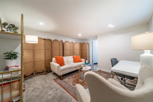 2 Elk Avenue, Okotoks, AB - Indoor