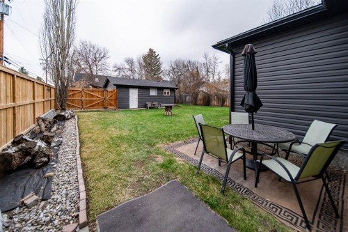 2 Elk Avenue, Okotoks, AB - Outdoor With Exterior