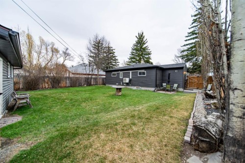 2 Elk Avenue, Okotoks, AB - Outdoor