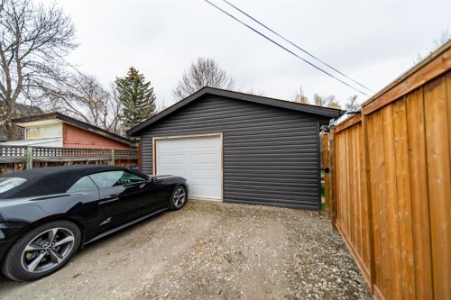 2 Elk Avenue, Okotoks, AB - Outdoor With Exterior