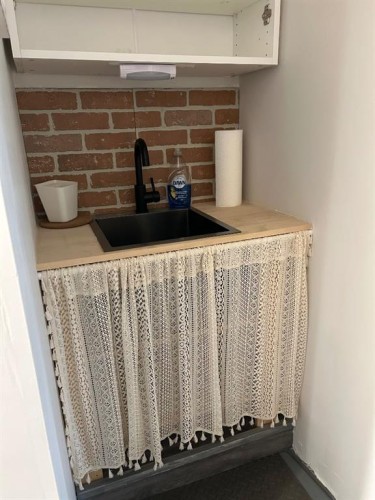 2 Elk Avenue, Okotoks, AB - Indoor
