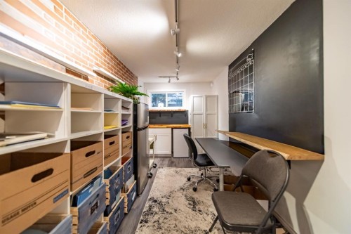 2 Elk Avenue, Okotoks, AB - Indoor