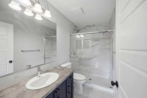 156 Seton Villas Se, Calgary, AB - Indoor Photo Showing Bathroom