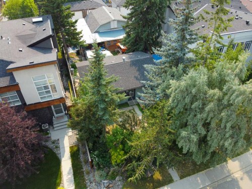 4919 21 Avenue Nw, Calgary, AB - Outdoor