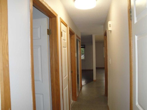 31 Huntford Road Ne, Calgary, AB - Indoor Photo Showing Other Room