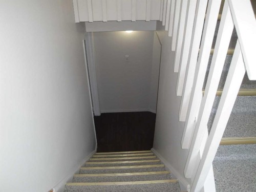 31 Huntford Road Ne, Calgary, AB - Indoor Photo Showing Other Room