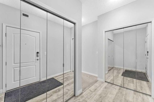 137-1 Crystal Green Lane, Okotoks, AB - Indoor Photo Showing Other Room