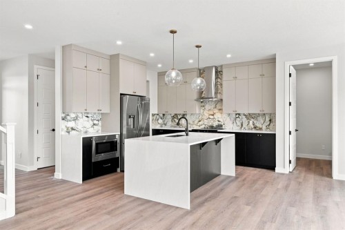 40 Fieldstone Close, Balzac, AB - Indoor Photo Showing Kitchen With Upgraded Kitchen
