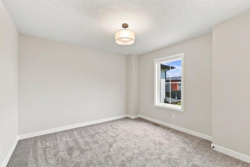 40 Fieldstone Close, Balzac, AB - Indoor Photo Showing Other Room