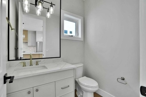 35 Cottageclub Lane, Rural Rocky View County, AB - Indoor Photo Showing Bathroom