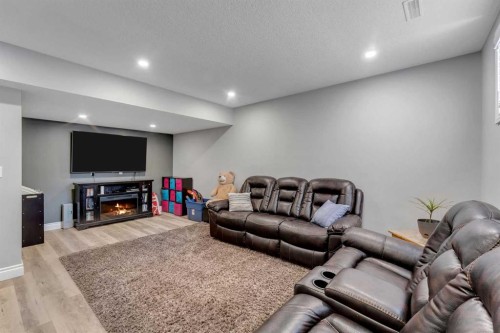 134 Channelside Cove Sw, Airdrie, AB - Indoor Photo Showing Other Room