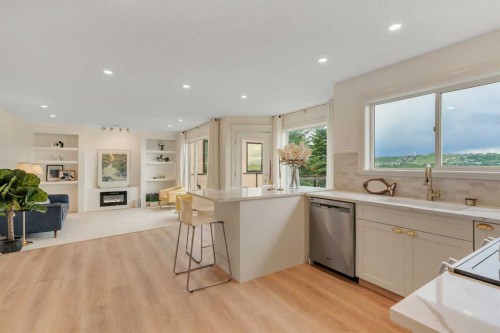 78 Scimitar View Nw, Calgary, AB - Indoor Photo Showing Kitchen