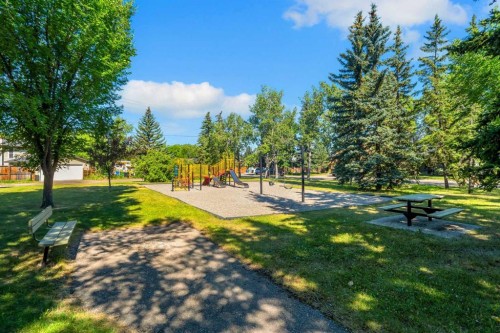 36 Mckerrell Court Se, Calgary, AB - Outdoor