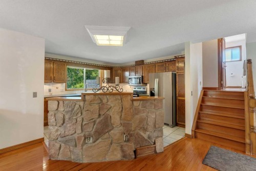 36 Mckerrell Court Se, Calgary, AB - Indoor Photo Showing Kitchen