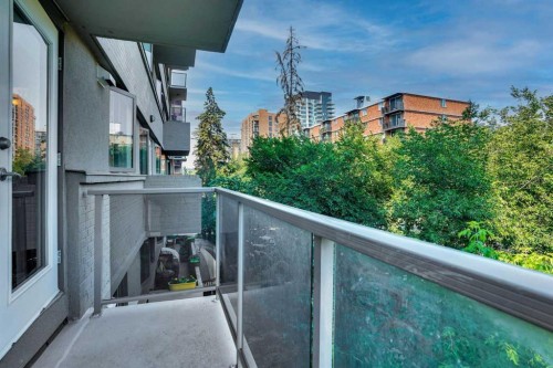302-1225 15 Avenue Sw, Calgary, AB - Outdoor With Balcony With Exterior