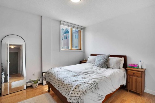 302-1225 15 Avenue Sw, Calgary, AB - Indoor Photo Showing Bedroom