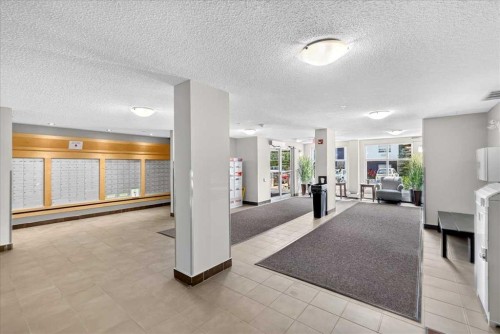 3404-11811 Lake Fraser Drive Se, Calgary, AB - Indoor Photo Showing Other Room