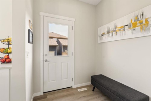 40 Magnolia Parade Se, Calgary, AB - Indoor Photo Showing Other Room