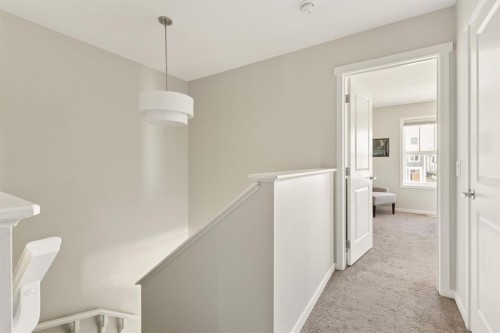 40 Magnolia Parade Se, Calgary, AB - Indoor Photo Showing Other Room