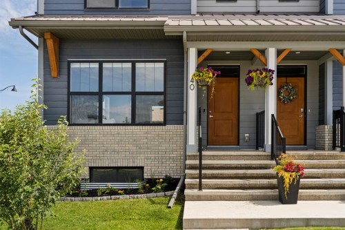 40 Magnolia Parade Se, Calgary, AB - Outdoor